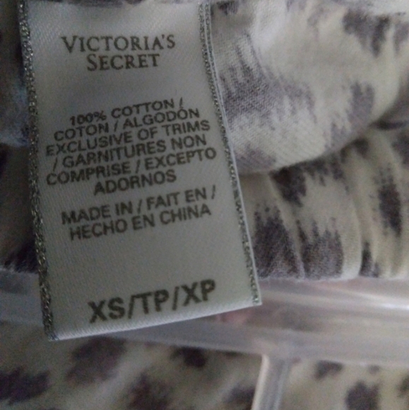 Victoria's Secret pajama set - Picture 4 of 4